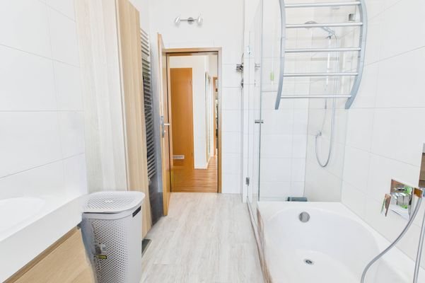 Wannen- und Duschbad