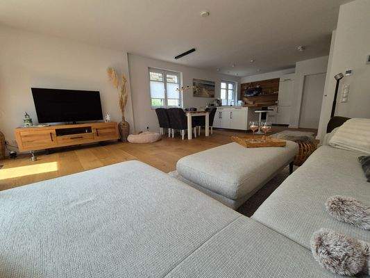 7 Wohnzimmer Bild 2 - 2K JPEG.jpg