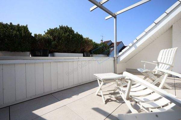 VON DER SONNE VERWÖHNT