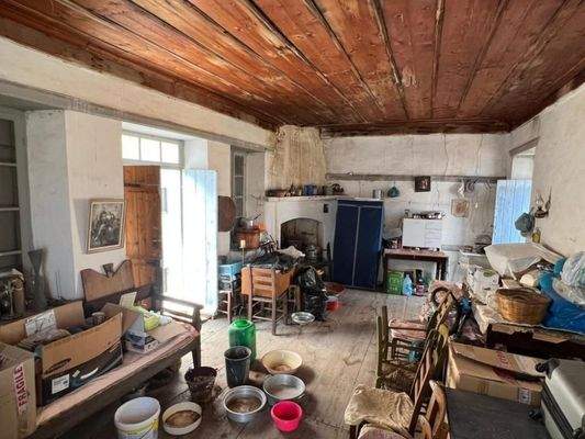 Kreta, Kritsa: Großes Gebäude im Dorfzentrum, ideal für gewerbliche und Wohnnutzung