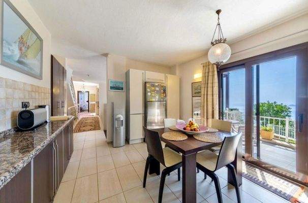 Bildschirmfoto 2025-10-14 um 17.06.13.jpeg