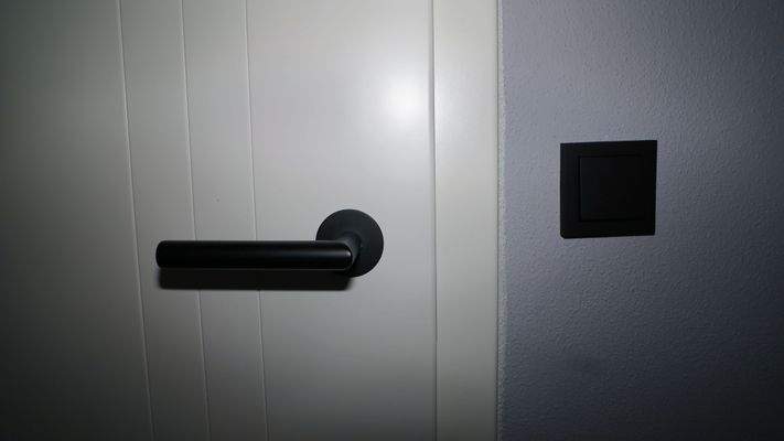 Beschlag und Schalterprogramm.JPG