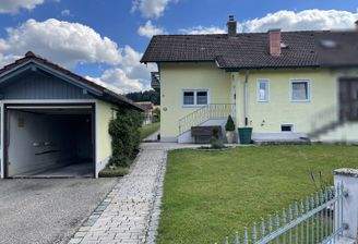 Garage mit Eingangsbereich