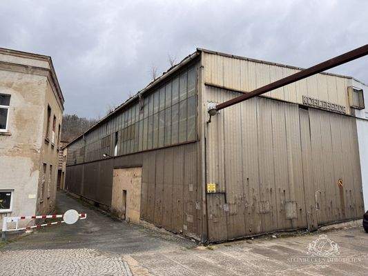 Lagerhalle für perspektivische Parkplätze