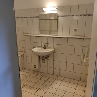 01 Badezimmer.jpg