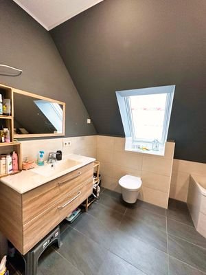 15 bad Waschtisch WC DG.jpg