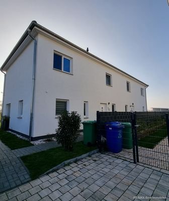 Hausbeispiel vorne