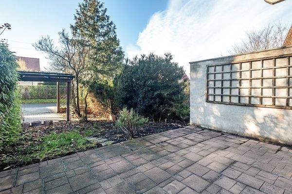 Terrasse und Garten mit Südwestausrichtung