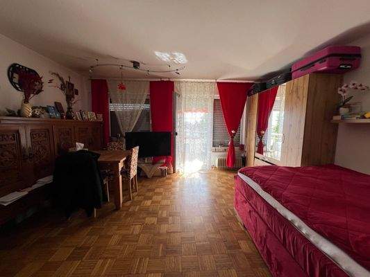 S67 Wohn-Schlafzimmer.jpg