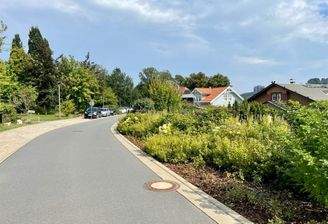 Ruhige Siedlungsstraße