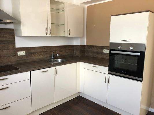 Einbauküche (Souterrain- Wohnung)