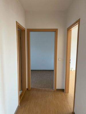 20251002_122940789_iOS