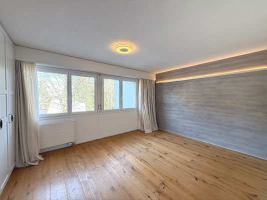 Schlafzimmer mit Einbauschrank