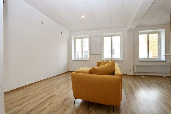 lichtdurchflutet mit schönem