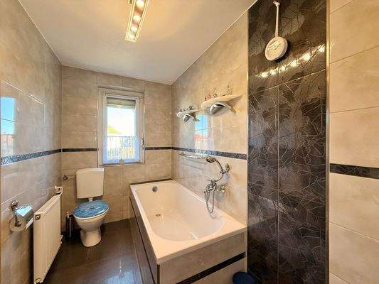 Badezimmer Erdgeschoss 