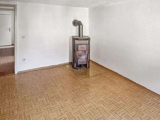 EG - Zimmer mit Kamin