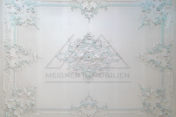 1. OG - Mittlerer Raum - Stuckdecke