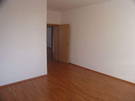 Wohnraum 2 Blick zur Tür