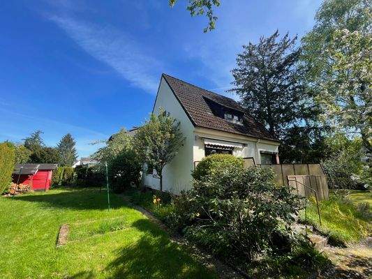 Blick aus dem Garten