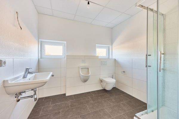 17 Badezimmer für Nachtwache.jpg