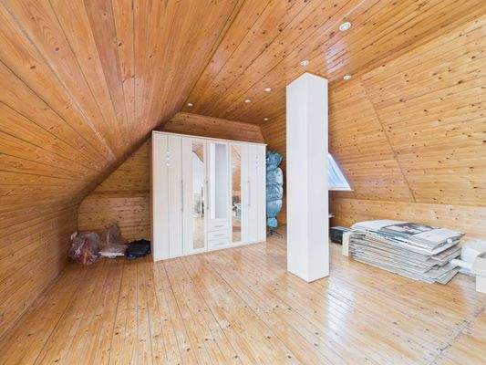 Stauraum im Sptzboden