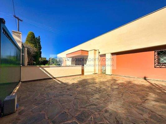 8eddc156eb44486ca9c1ccde2f3f0cd1-original