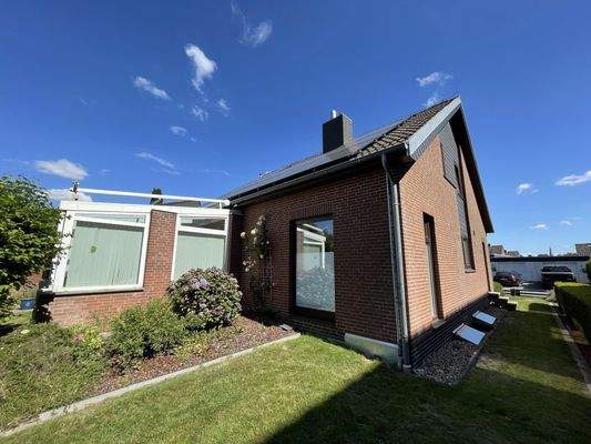 Giebel mit Wintergarten