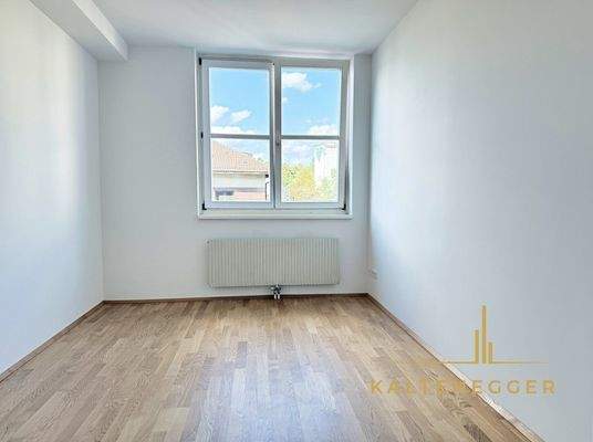 Zimmer 11,21 m² daneben