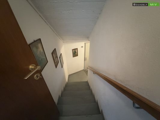 Stiege ins KG