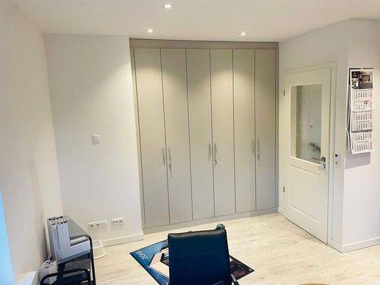 Einbaumöbel Zimmer1