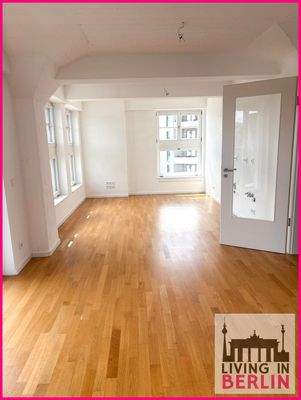 offener Wohn- und Küchenbereich