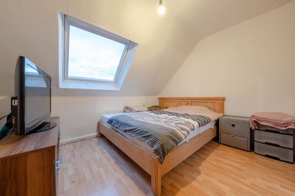 DG li. Schlafzimmer  (2)