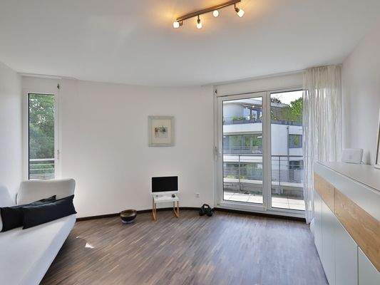 Großzügiges Büro/Kinder-/Gästezimmer