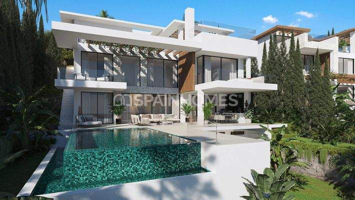 Luxury Houses Close to the Sea in Estepona