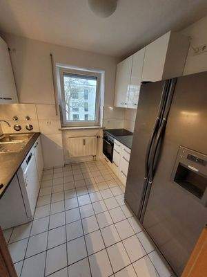 Neue Küche mit Fenster