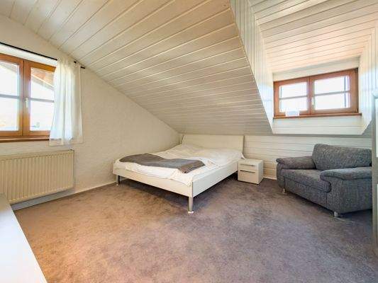 Schlafzimmer 2 im OG