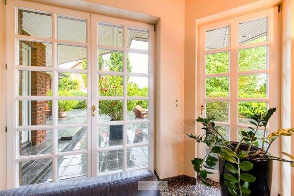 EG - Blick auf die Terrasse