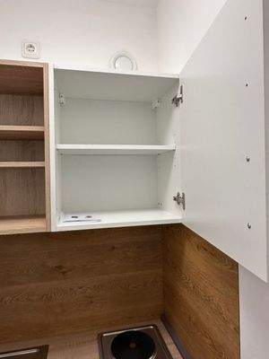 Küchenschrank offen