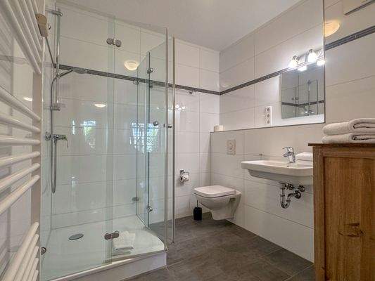 Badezimmer im Erdgeschoss