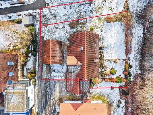 Grundstück aus der Vogelperspektive markiert