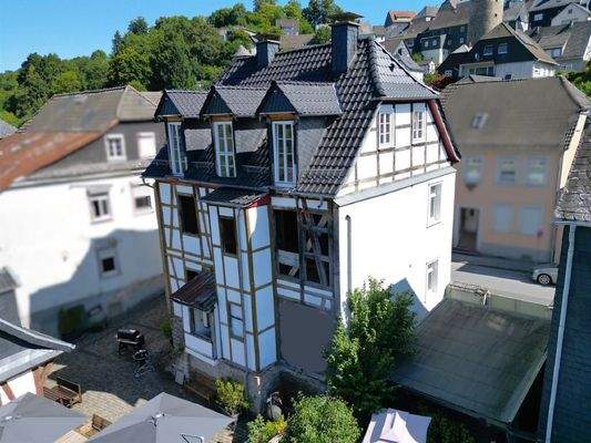 Neue, gedämmte Fassade