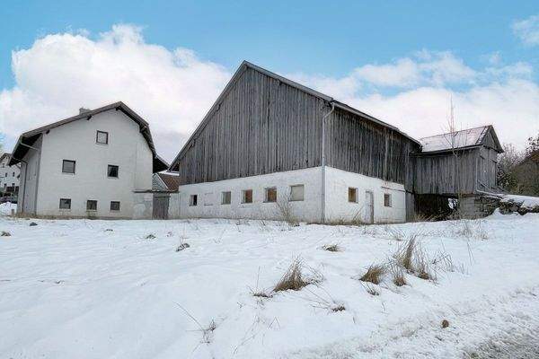 Wohnhaus, Stall mit Scheune