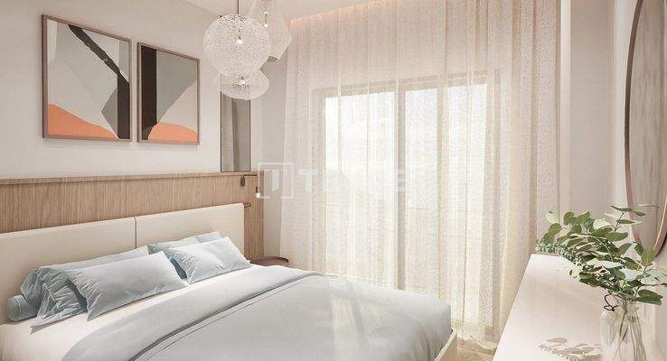 Panoramic Views Apartments in a Complex with a Pool in İzmir