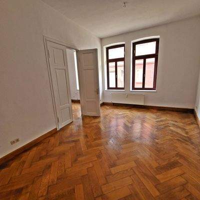 Schlafzimmer mit Parkett