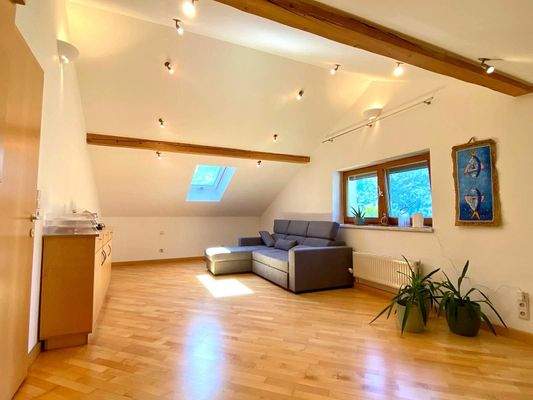 Wohnzimmer im Dachgeschoß