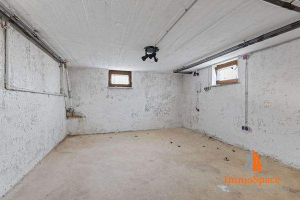 Blick in einen weiteren Kellerraum