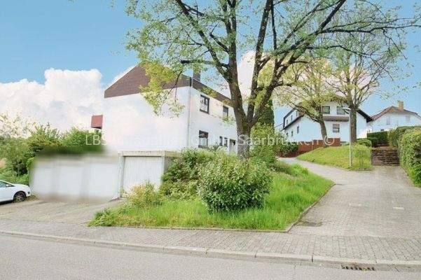 Garage rechts außen