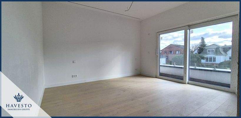 Blick in das große Elternschlafzimmer 