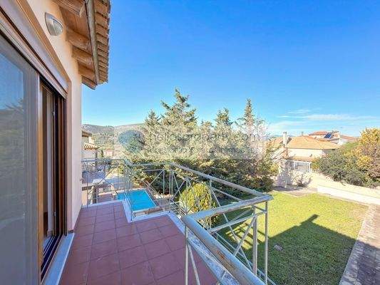 9ebf48dfefd14c97b1ae1afbeb1a1c5f-original