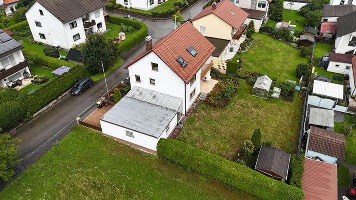 Einfamilienhaus mit Garten